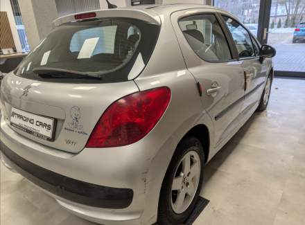 Peugeot - 207