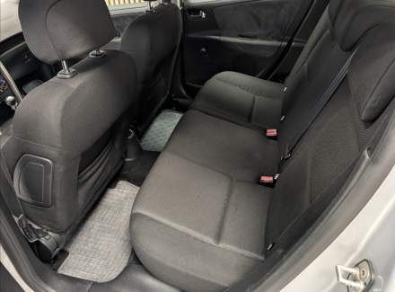 Peugeot - 207