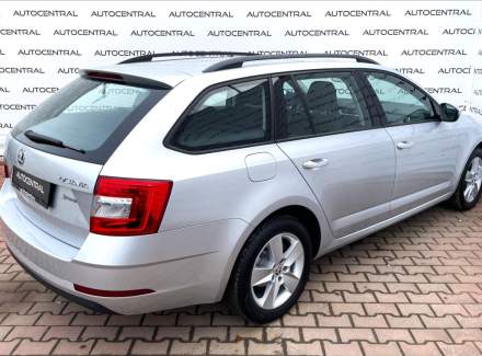Škoda - Octavia