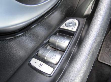 Mercedes-Benz - E-class