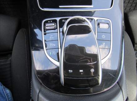 Mercedes-Benz - E-class