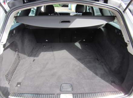 Mercedes-Benz - E-class