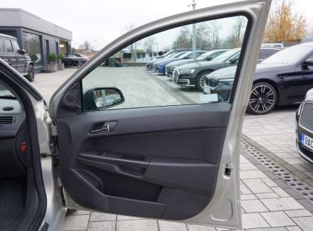 Opel - Astra
