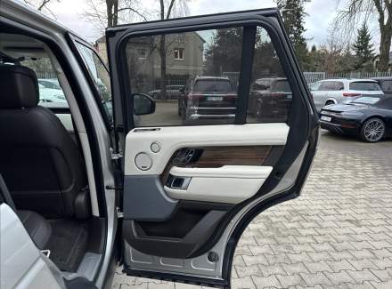 Land Rover - Range Rover