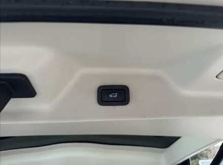 Land Rover - Range Rover