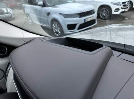 Land Rover - Range Rover