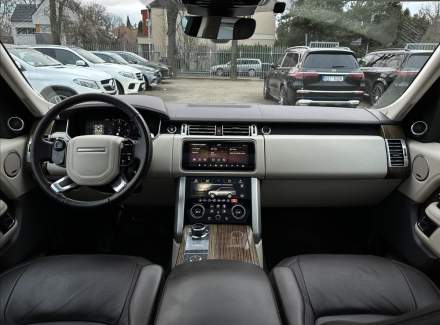 Land Rover - Range Rover