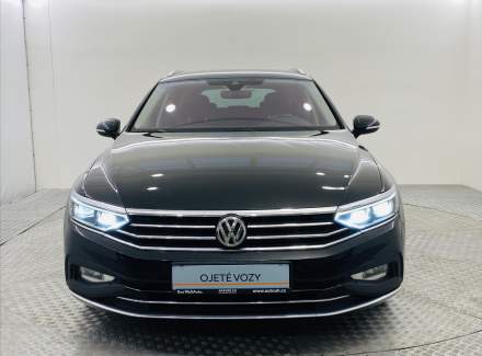 Volkswagen - Passat