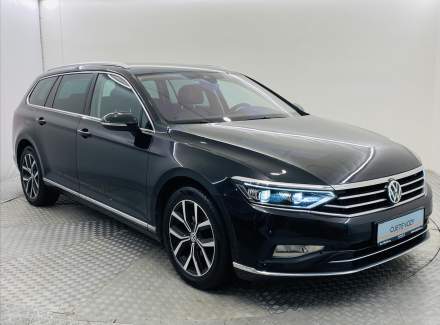 Volkswagen - Passat