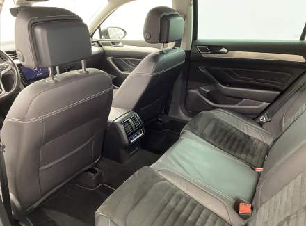 Volkswagen - Passat