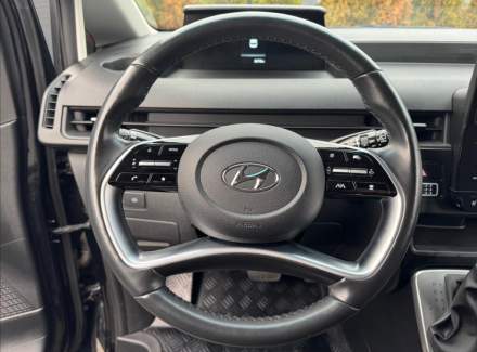 Hyundai - Staria