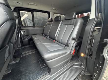 Hyundai - Staria