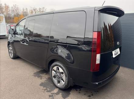 Hyundai - Staria
