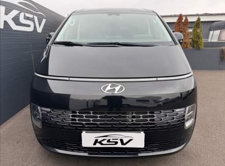 Hyundai - Staria