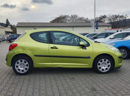 Peugeot - 207
