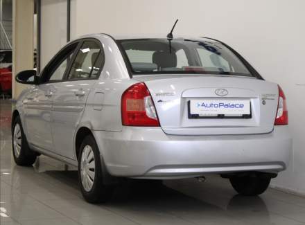 Hyundai - Accent