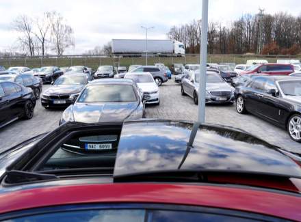 Mercedes-Benz - E-class