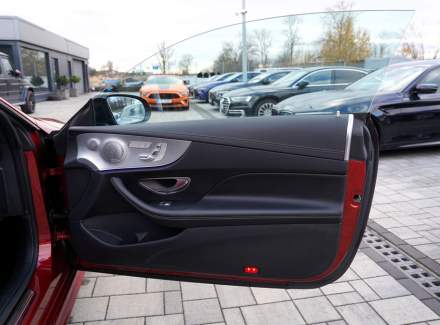 Mercedes-Benz - E-class