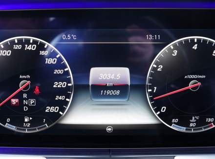 Mercedes-Benz - E-class