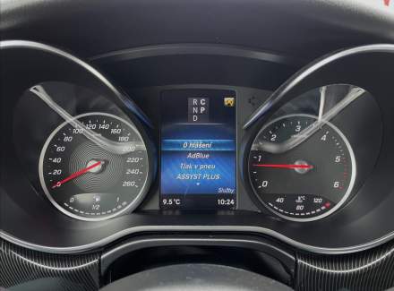 Mercedes-Benz - V-class