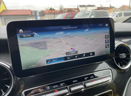 Mercedes-Benz - V-class