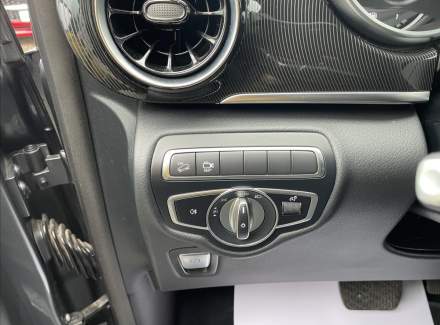 Mercedes-Benz - V-class