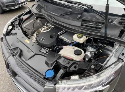 Mercedes-Benz - V-class