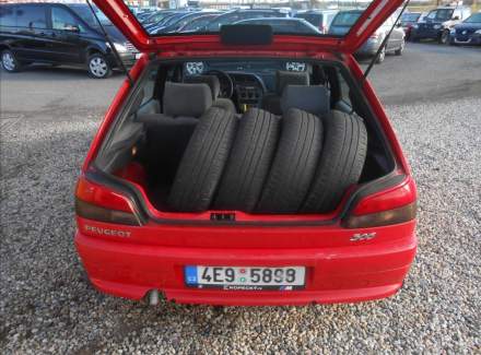 Peugeot - 306