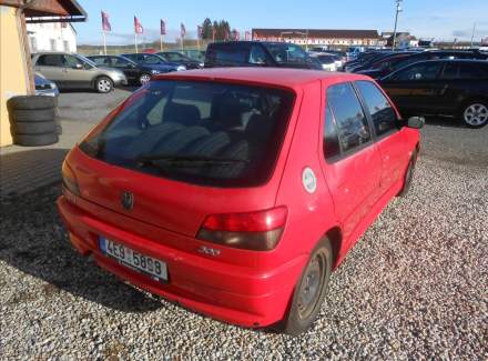 Peugeot - 306