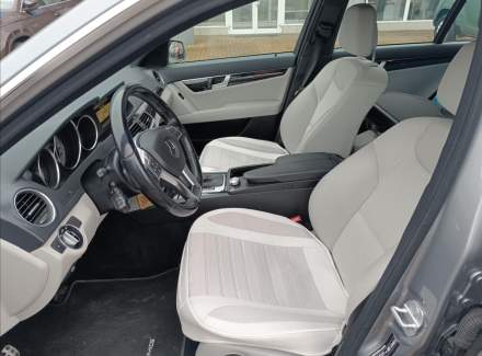 Mercedes-Benz - C-class