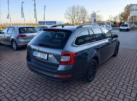Škoda - Octavia