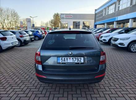Škoda - Octavia