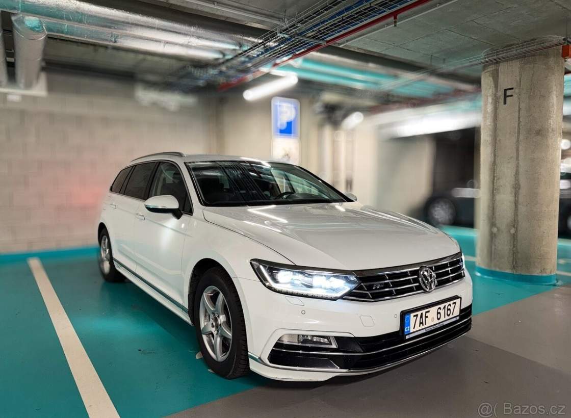 Volkswagen - Passat