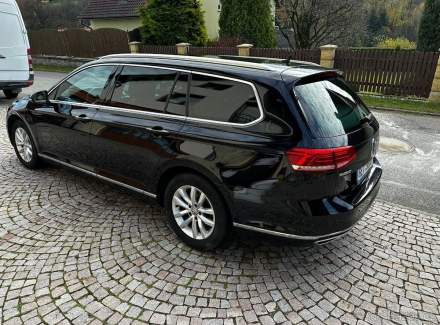 Volkswagen - Passat