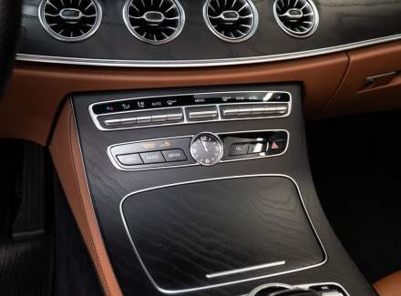 Mercedes-Benz - E-class