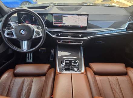 BMW - X7
