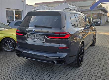 BMW - X7