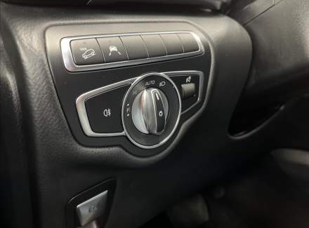 Mercedes-Benz - V-class