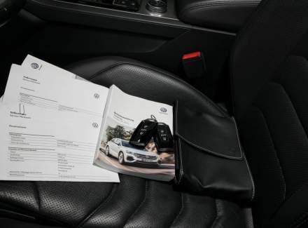 Volkswagen - Touareg