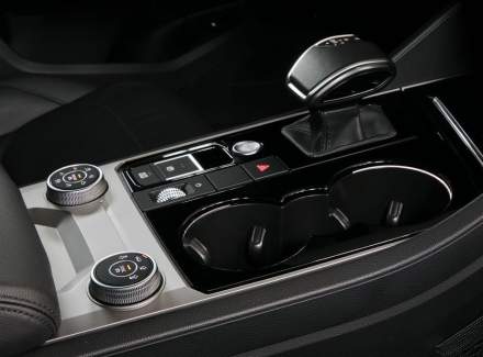 Volkswagen - Touareg