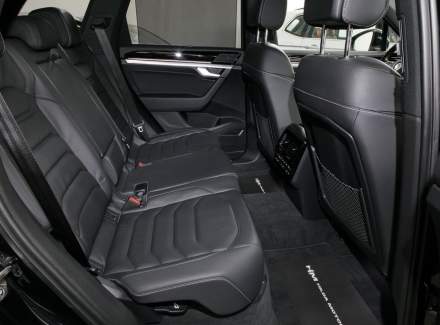 Volkswagen - Touareg