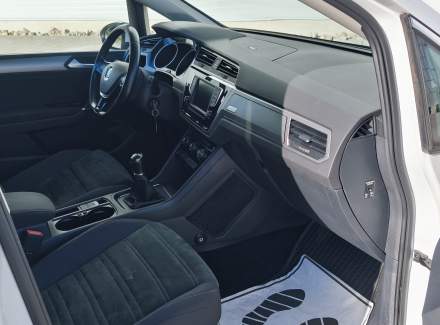 Volkswagen - Touran 1.4 TSI (150 Hp)