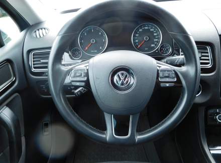 Volkswagen - Touareg 3.0 TDI V6 (240 Hp) 4MOTION Automatic