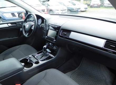 Volkswagen - Touareg 3.0 TDI V6 (240 Hp) 4MOTION Automatic