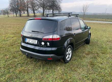 Ford - S-MAX