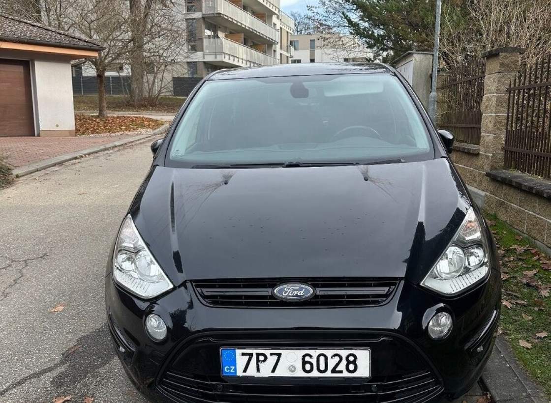 Ford - S-MAX