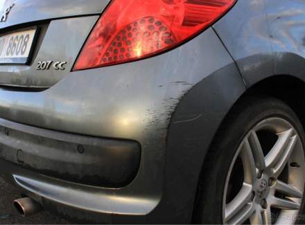 Peugeot - 207