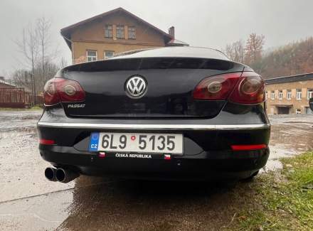 Volkswagen - Passat