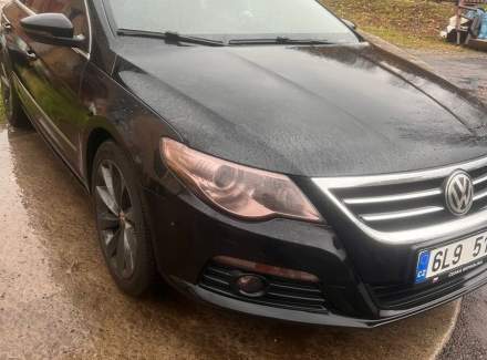 Volkswagen - Passat