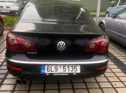 Volkswagen - Passat